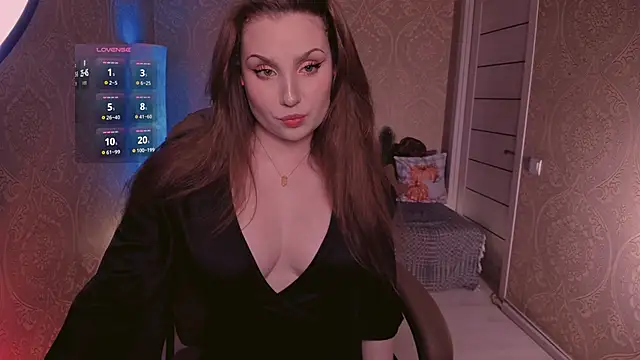 Snapshot of Eesmaaarrr chatting on 10/11/25, 11:36 Eesmaaarrr online show from 10/11/25, 11:36