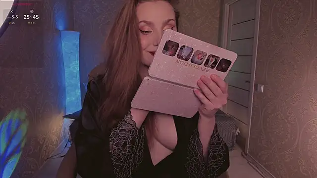 Snapshot of Eesmaaarrr chatting on 11/20/25, 11:26 Eesmaaarrr online show from 11/20/25, 11:26