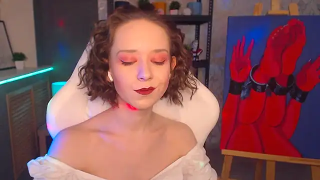 FascinatingEyess online show from 12/22/24, 06:48