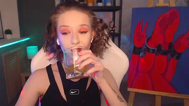 FascinatingEyess online show from 01/23/25, 10:33