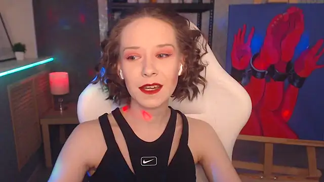 FascinatingEyess online show from 02/04/25, 09:31