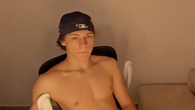 laurent nova online show from 12/21/25, 04:41