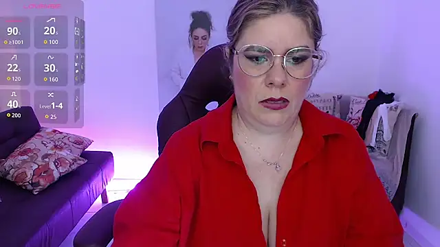 Snapshot of zehra_sanem chatting on 10/27/25, 06:12 zehra sanem online show from 10/27/25, 06:12