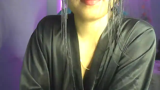 Queenhimanshi online show from 02/02/25, 09:13