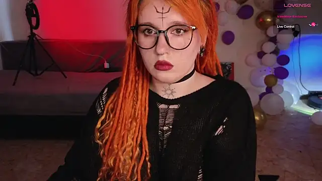 The Full Red Moon online show from 10/18/25, 09:21