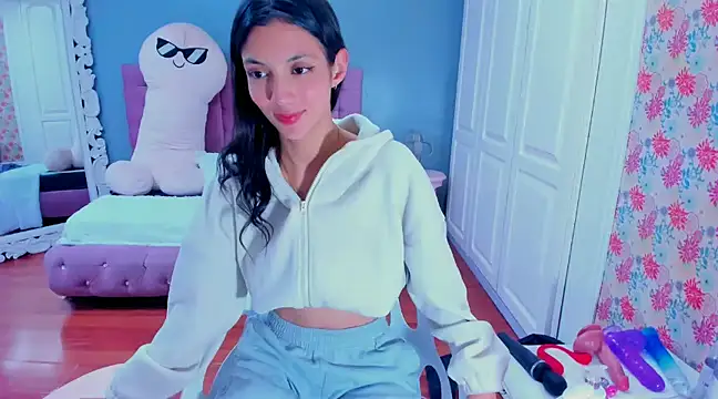 Snapshot of Iris_Stone_ chatting on 01/17/25, 04:36 Iris Stone online show from 01/17/25, 04:36