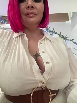 Snapshot of RissaRheys chatting on 12/27/24, 12:12 RissaRheys online show from 12/27/24, 12:12