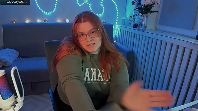 Snapshot of Melissa_Purr chatting on 11/20/25, 06:40 Melissa Purr online show from 11/20/25, 06:40