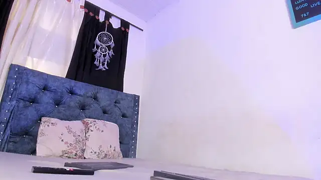 katia  dann online show from 12/01/25, 08:36