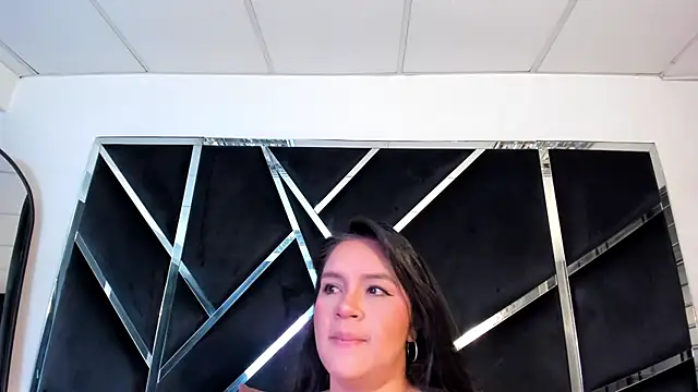 Snapshot of Ivanna18_x chatting on 10/26/25, 03:56 Ivanna18 x online show from 10/26/25, 03:56