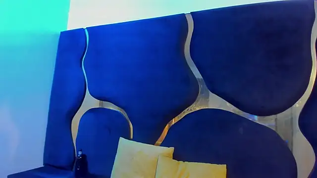 Snapshot of Ivanna18_x chatting on 10/30/25, 03:41 Ivanna18 x online show from 10/30/25, 03:41