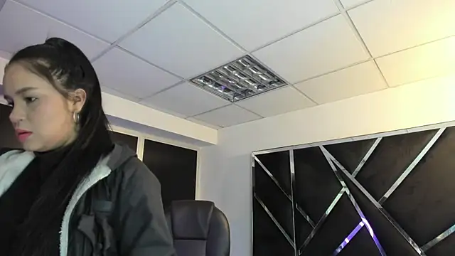 Snapshot of Ivanna18_x chatting on 11/06/25, 03:51 Ivanna18 x online show from 11/06/25, 03:51