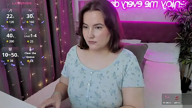 FeralPeach online show from 09/17/25, 04:14