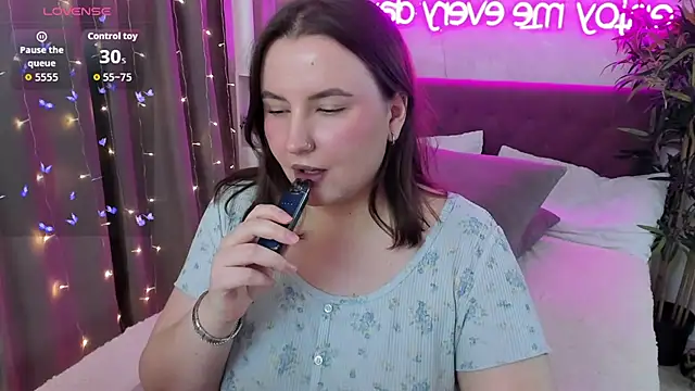 FeralPeach online show from 02/15/26, 06:54