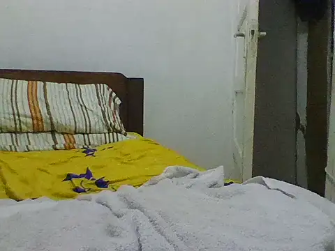 Snapshot of sherry_anne chatting on 01/18/26, 04:38 sherry anne online show from 01/18/26, 04:38