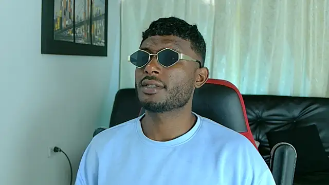 Snapshot of Black_indiian chatting on 09/09/25, 03:55 Black indiian online show from 09/09/25, 03:55