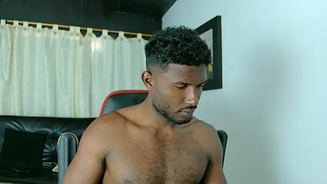 Snapshot of Black_indiian chatting on 09/23/25, 03:37 Black indiian online show from 09/23/25, 03:37