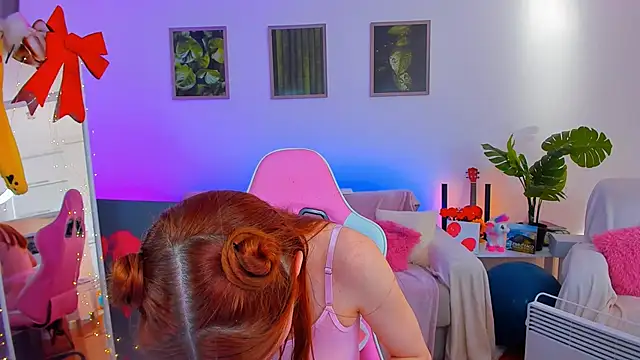 Alyssa Smitt online show from 02/20/25, 07:45