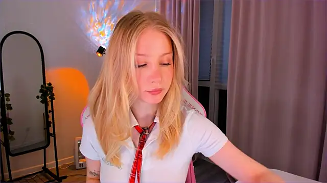 Eva Davi online show from 03/28/26, 03:06