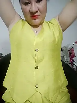 Snapshot of Rose_DiDi chatting on 02/15/25, 12:01 Rose DiDi online show from 02/15/25, 12:01