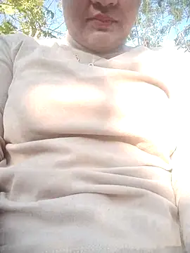 Snapshot of Rose_DiDi chatting on 11/29/25, 08:50 Rose DiDi online show from 11/29/25, 08:50