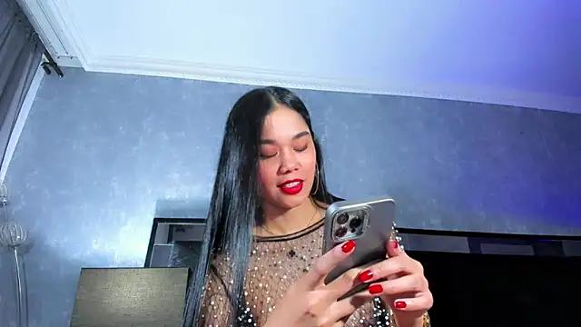 JasmineMoore online show from 12/06/24, 10:30