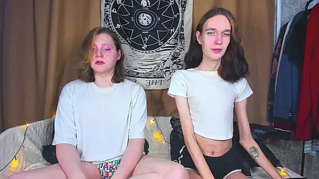 Snapshot of Calvin_and_Kevin chatting on 03/18/25, 08:25 Calvin and Kevin online show from 03/18/25, 08:25