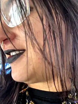 SafeinouterSpace online show from 12/21/25, 07:10