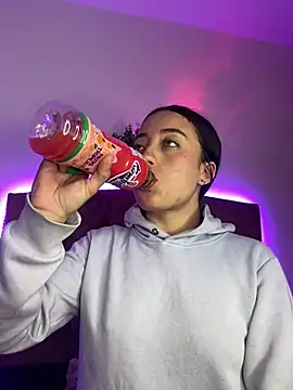 Ady 18 online show from 03/07/25, 01:09