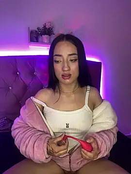 Ady 18 online show from 03/13/25, 09:48