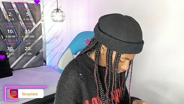 Queen perla  online show from 09/17/25, 01:13