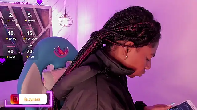 Queen perla  online show from 09/25/25, 12:20