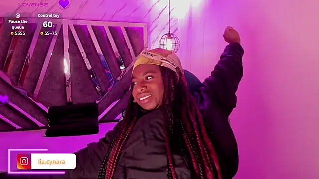 Queen perla  online show from 10/04/25, 11:30