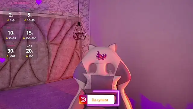 Queen perla  online show from 11/25/25, 11:43