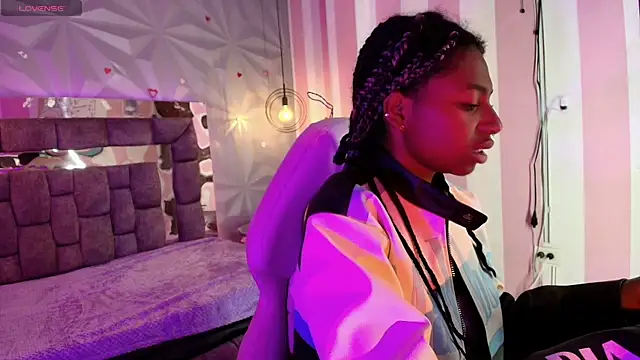 Queen perla  online show from 02/08/26, 06:44