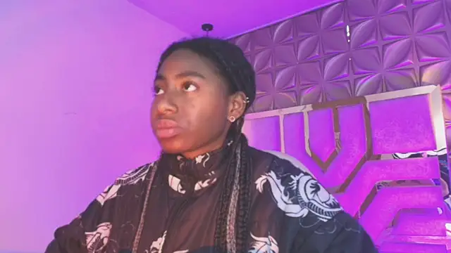 Queen perla  online show from 03/28/26, 12:05