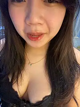 Hotellinh12 online show from 09/22/25, 04:42