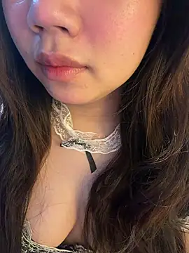 Hotellinh12 online show from 04/19/26, 03:55