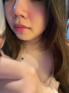 Hotellinh12 online show from 06/11/26, 04:49