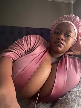 Chubbykarisma27 online show from 02/28/26, 11:55