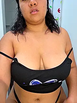 Watagatapitusberry1 online show from 09/14/25, 09:25