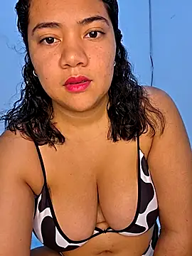 Watagatapitusberry1 online show from 10/01/25, 11:22