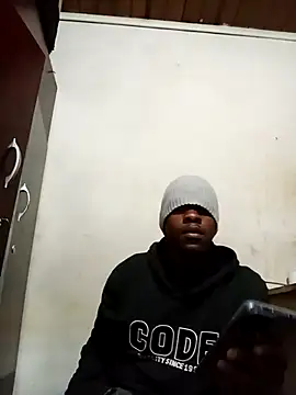 Uncletee112 online show from 09/30/25, 04:12