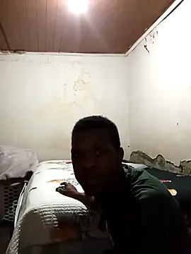 Uncletee112 online show from 10/26/25, 09:31