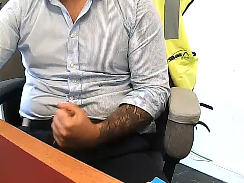 Boysexy98 online show from 05/27/26, 12:02