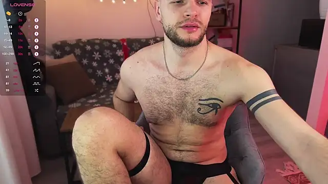 Snapshot of maxx_alexx chatting on 12/26/24, 09:55 maxx alexx online show from 12/26/24, 09:55