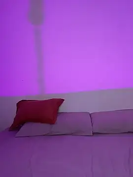 Agnescruzz online show from 04/18/26, 04:11