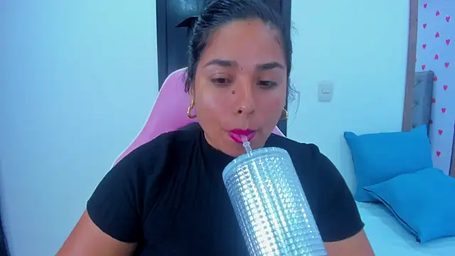 hurrem had online show from 03/20/25, 02:19