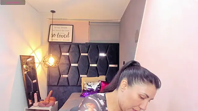 GiaFox  online show from 10/10/25, 03:27