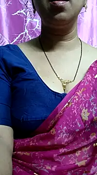 Snapshot of Rosy-B chatting on 02/25/25, 12:36 Rosy-B online show from 02/25/25, 12:36